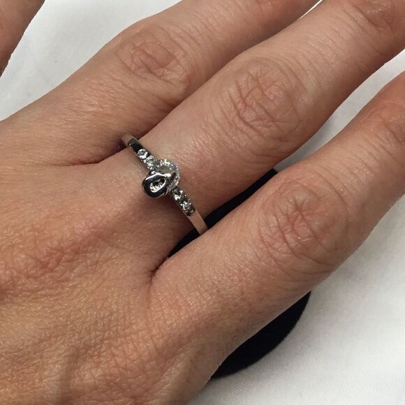 Unique Setting Fashion Ring (UC3) - Picture 7 of 9